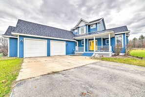 Exterior - Game Room & On-Site Snow Trails! Bellaire Retreat (Bellaire)