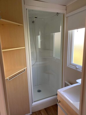 Shower, toilet paper