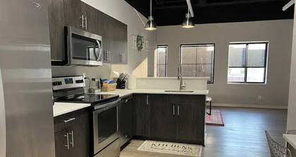 Luxury 1 bedroom loft centrally located to it all!