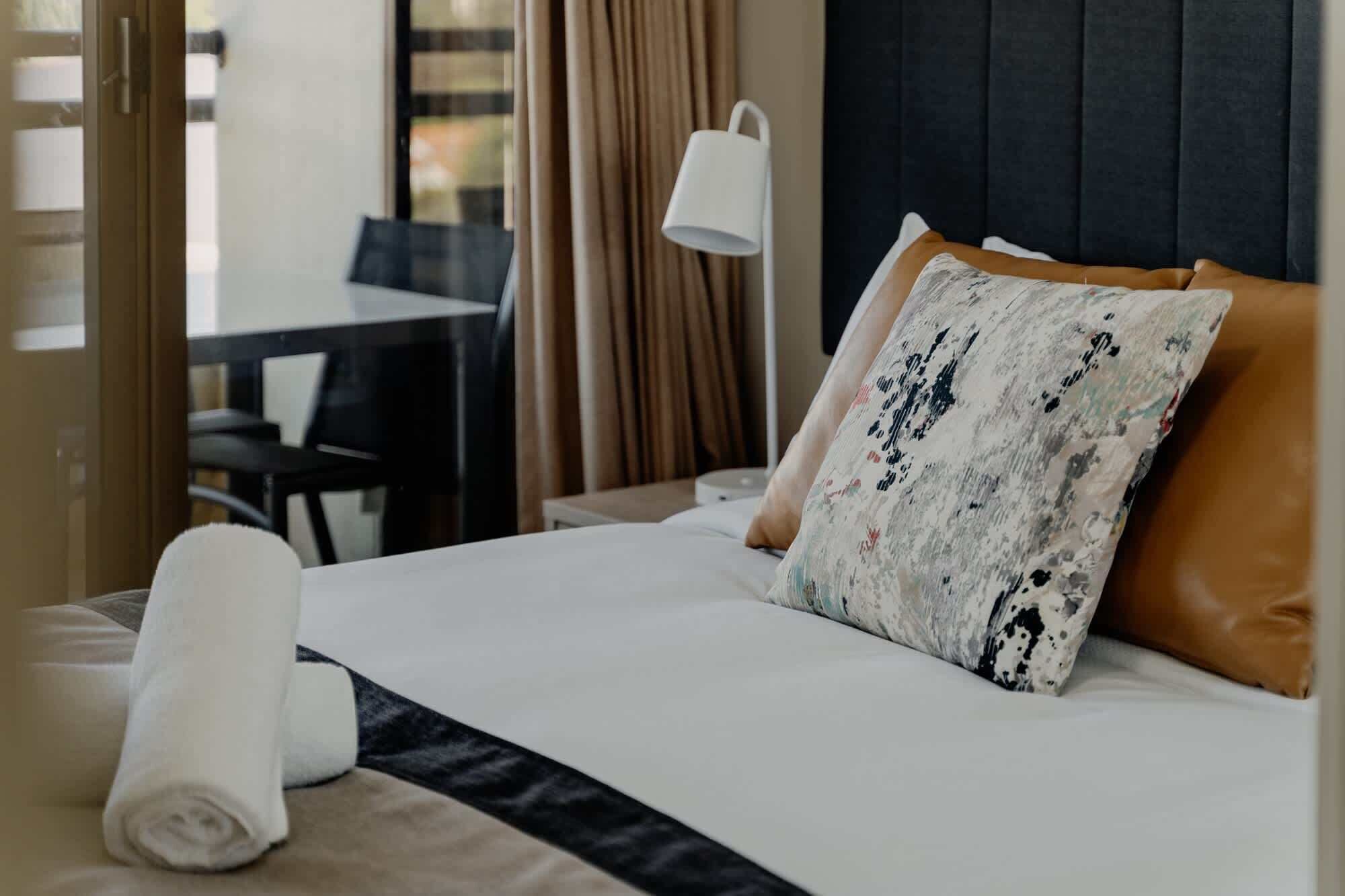 2 dormitoris, planxa i posts de planxar, wifi i roba de llit 