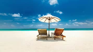 På stranden og strandhåndklær