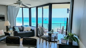 Smart-TV og DVD-spiller