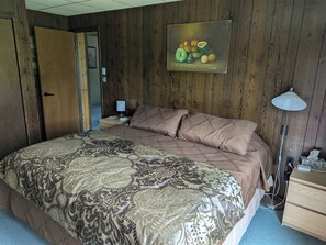 5 habitaciones, escritorio, tabla de planchar con plancha y wifi gratis 