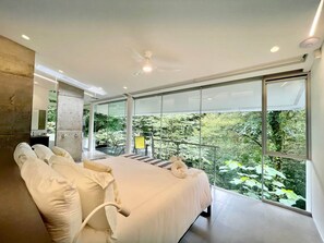 4 bedrooms, in-room safe, iron/ironing board, WiFi