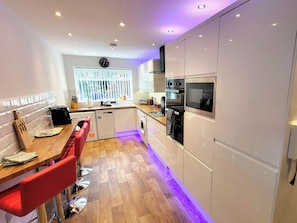 Cottage | Interior