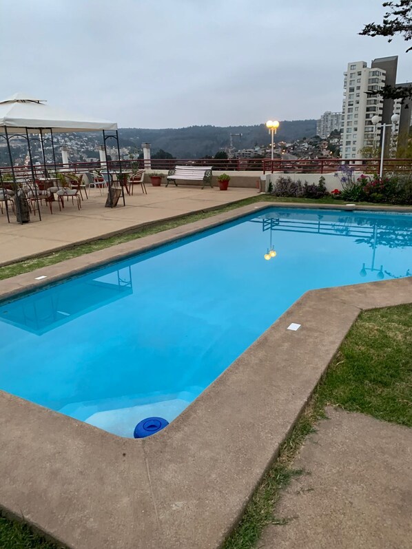 Outdoor pool - departamento con picsina en reñaca (Vina del Mar)