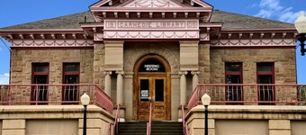 Downtown Apartment! Private Parking & Monthly Rates