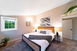 4 habitaciones, camas con efecto memoria y escritorio 