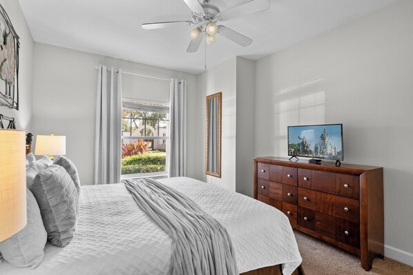 3 bedrooms, iron/ironing board, WiFi, bed sheets