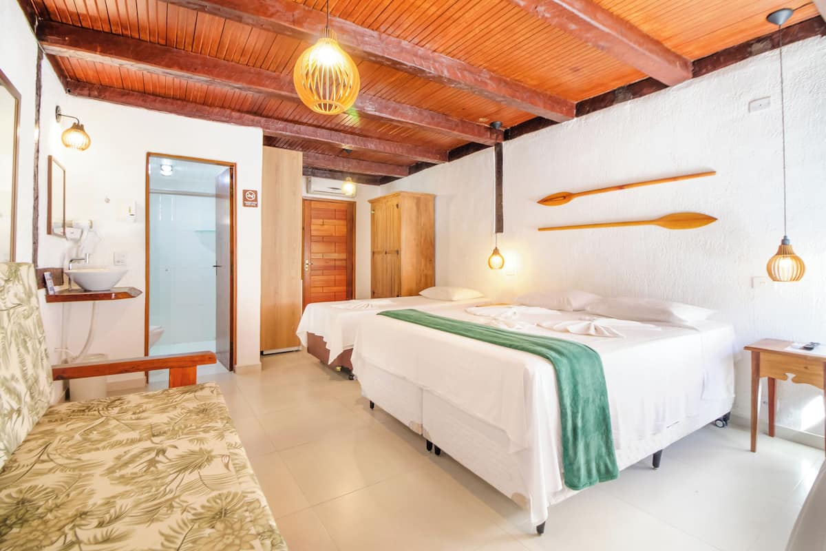 Suite Luxo Varanda | 1 kamar tidur, minibar, Wi-Fi gratis, dan seprai linen