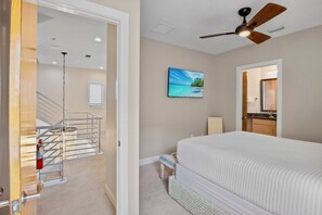 4 bedrooms, iron/ironing board, Internet, bed sheets