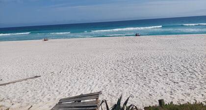 Comfortable house on a paradise beach in Figueira