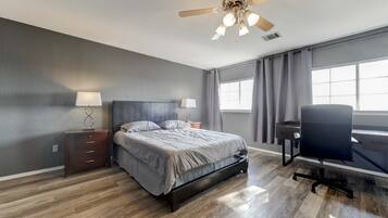 3 chambres, bureau, lit parapluie, Wi-Fi gratuit