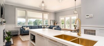 Luxury Villa With Gorgeous Views, We Sleep 11