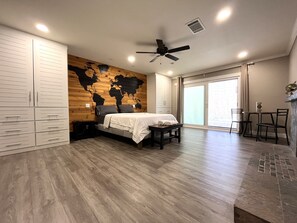 4 bedrooms, free WiFi, bed sheets, wheelchair access
