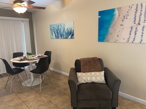 In-room dining - Longer Stay for Travelers Blocks from Hospital and Downtown Security Gates (Visalia)