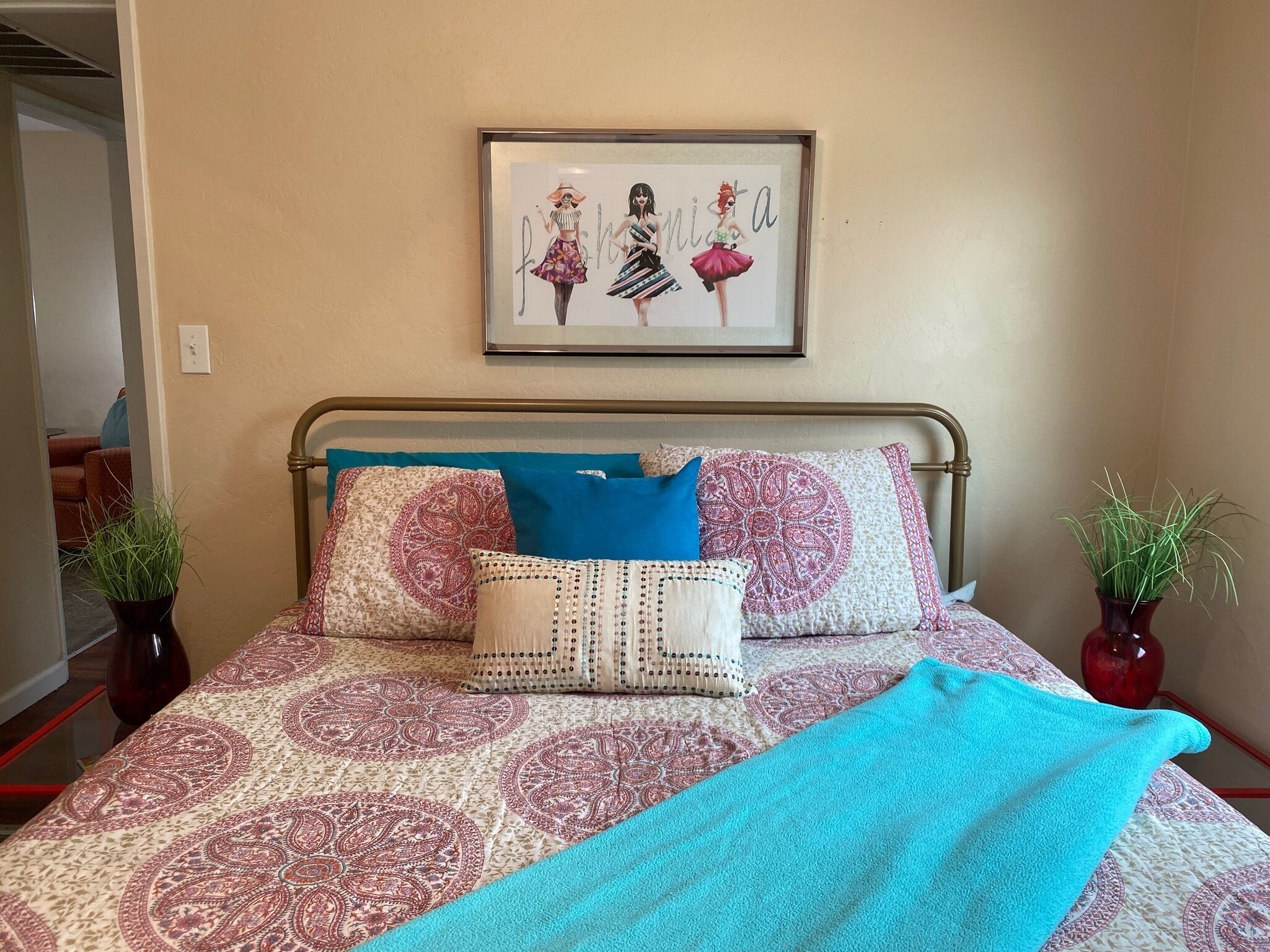 低過敏寢具、記憶床墊、獨特裝潢、布置獨特