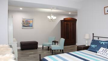 2 bedrooms, desk, iron/ironing board, free WiFi