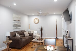 Smart TV - Nature's Calling at Port Oliver (Scottsville)