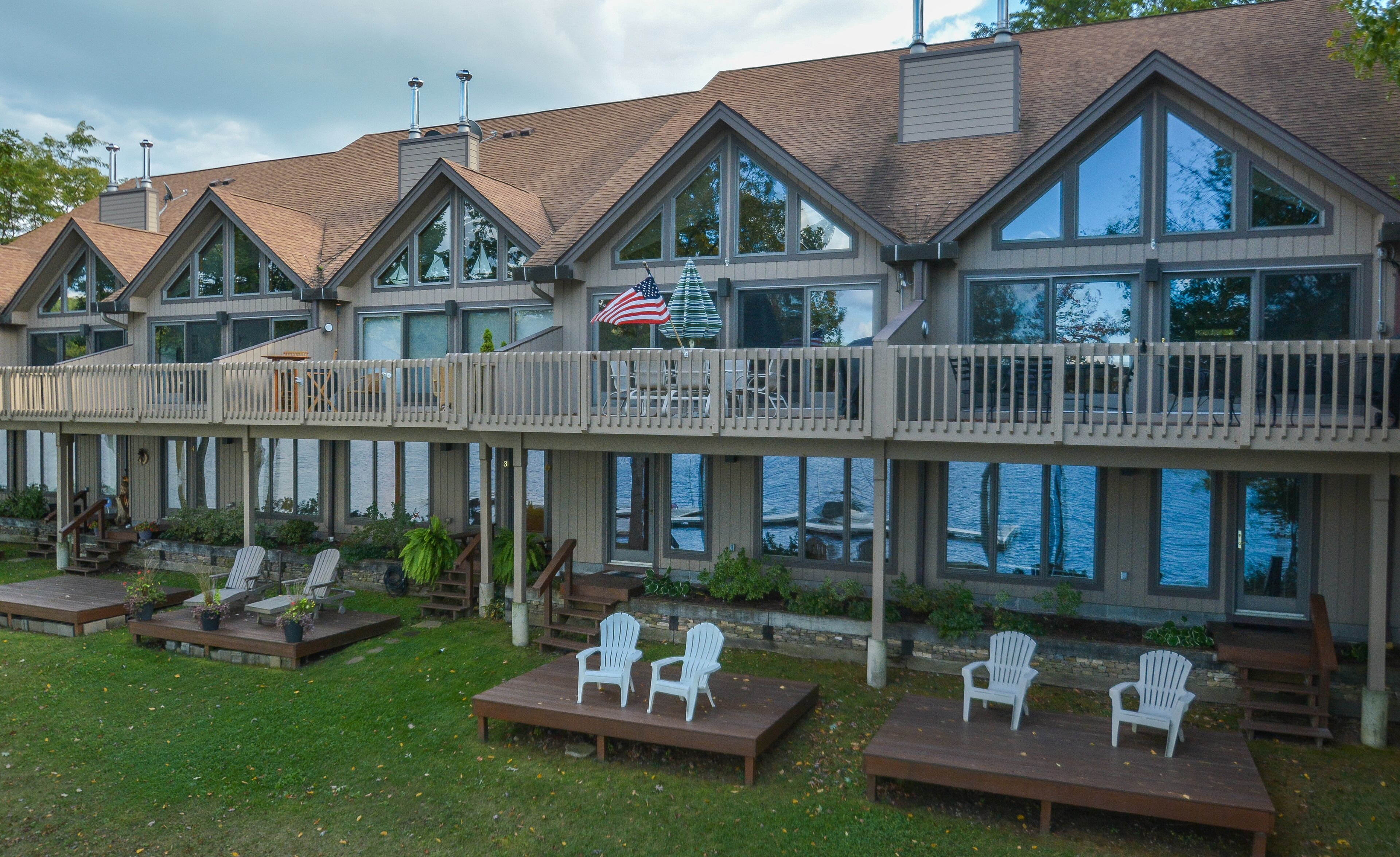 Majestic View | Lakefront & Boat Slip + Close to DCL Park!