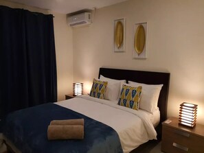 2 makuuhuonetta, silitysrauta/-lauta, vauvan matkasänky, ilmainen Wi-Fi