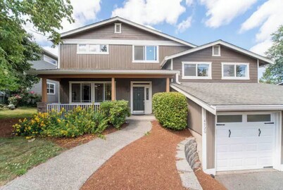 Mountain Base Home near Seattle & Bellevue | Gym & Game Room