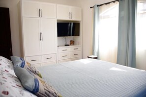 3 Schlafzimmer, Bügeleisen/Bügelbrett, Reisekinderbett, kostenloses WLAN