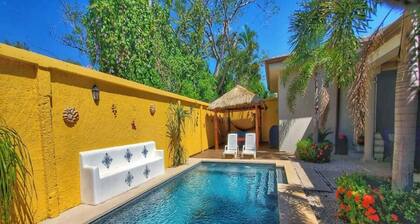 Gorgeous home with private pool - Close to Playa Langosta