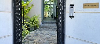 Silina Airport Residence in Katunayake