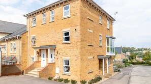 Apartment, Multiple Beds | Exterior - Captivating 2-bed Apartment in Chatham (Chatham)