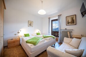 1 quarto, Wi-Fi de cortesia, roupa de cama