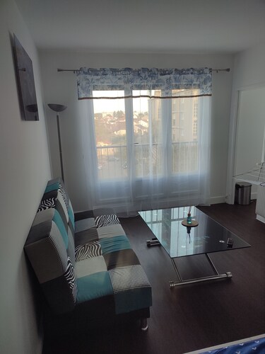 Super apartment in residence with private parking