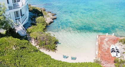 Seaside Villa, Beachfront Paradise