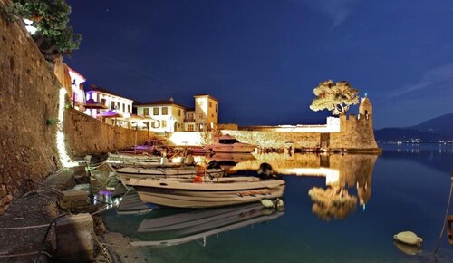 Family-sized   5 minfrom the beach!!!