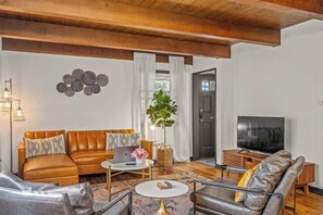 Living area - Designer Home in Walkable Historic Greendale (Greendale)