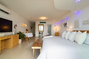 1 chambre, fer et planche à repasser, Wi-Fi gratuit, draps fournis