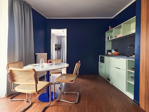 1 Bedroom Apartment with Balcony and Sofa Bed