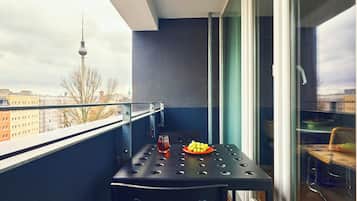1 Bedroom Apartment with Balcony and Sofa Bed | Erkély