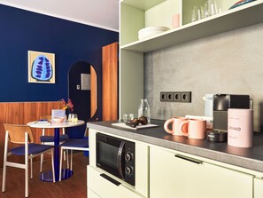 Large Studio, Kitchenette, Extra Bed | Premium bedding, individually decorated, individually furnished - Numa Berlin Torstrasse (Berlin)