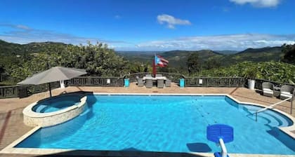 💚Hidden Gem w/Chimney, Jacuzzi & Heated Pool💚