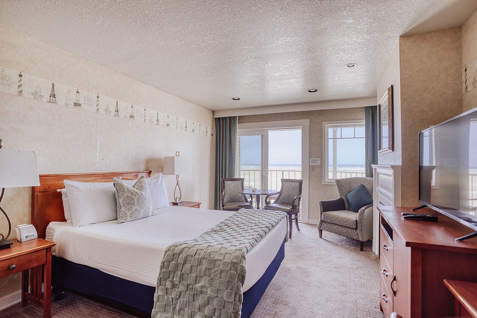 Classic Room | Memory-foam beds, free WiFi, bed sheets