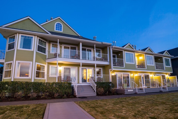 Front of property – evening/night