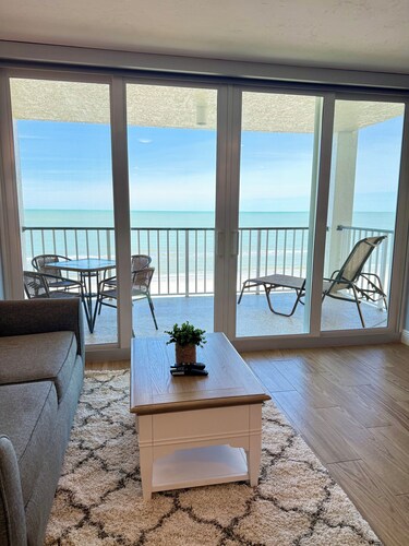 🏝️ NEW! Stylish Totally Remodeled Beachfront Apollo Condo 7th Floor ocean view