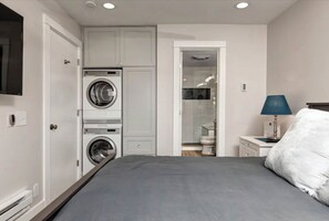 1 habitación, tabla de planchar con plancha, wifi gratis y ropa de cama 