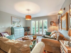 Living area - A sumptuous holiday retreat – the perfect getaway. (Southburgh, near Thetford)
