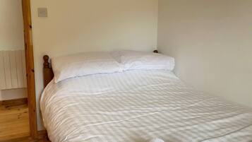 3 室のベッドルーム、アイロン / アイロン台