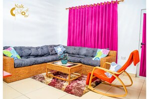 Smart TV, computer monitors