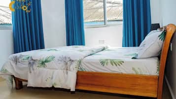 2 bedrooms, desk, iron/ironing board, free WiFi