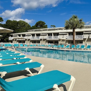 Piscine couverte, piscine extérieure