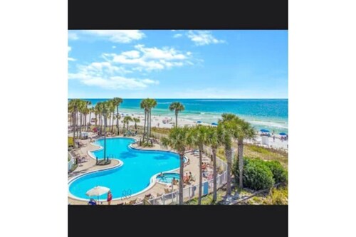 Good times, great views, lots of space, and easy access to the beach.